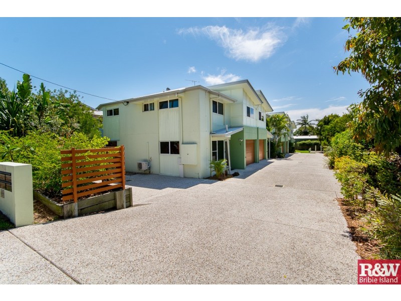 2/9 Third Ave, Bongaree QLD 4507