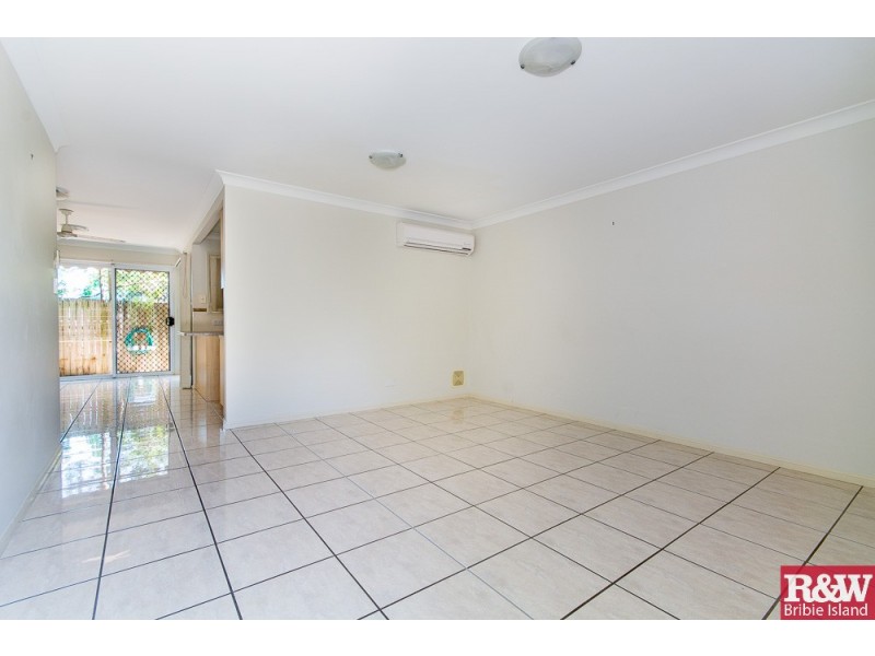2/9 Third Ave, Bongaree QLD 4507