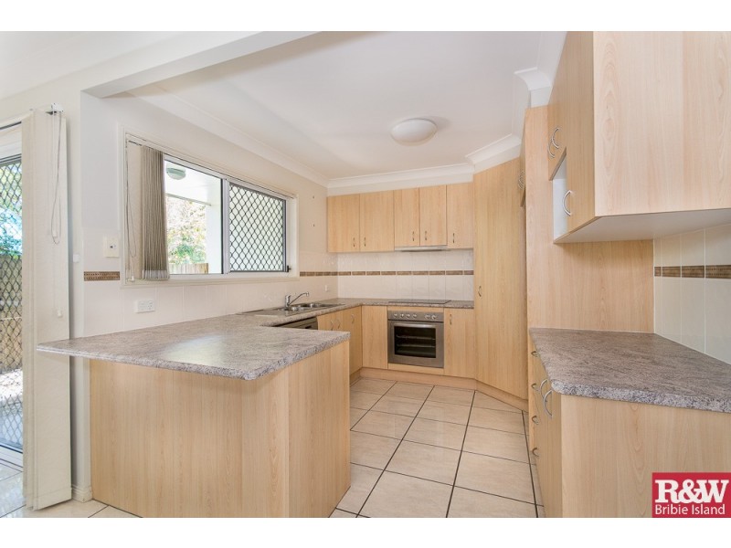 2/9 Third Ave, Bongaree QLD 4507