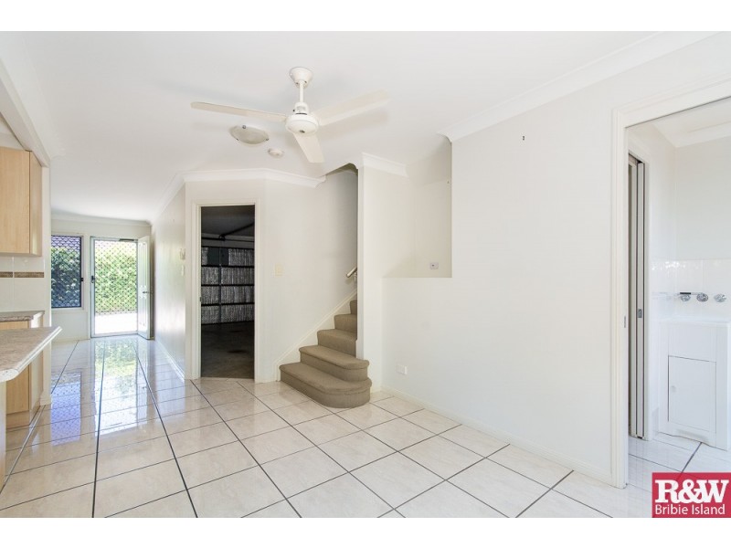 2/9 Third Ave, Bongaree QLD 4507