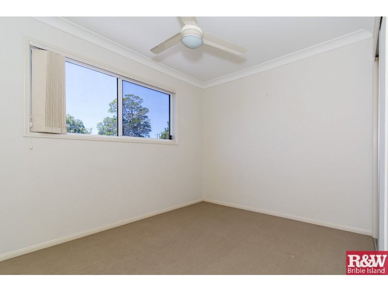 2/9 Third Ave, Bongaree QLD 4507