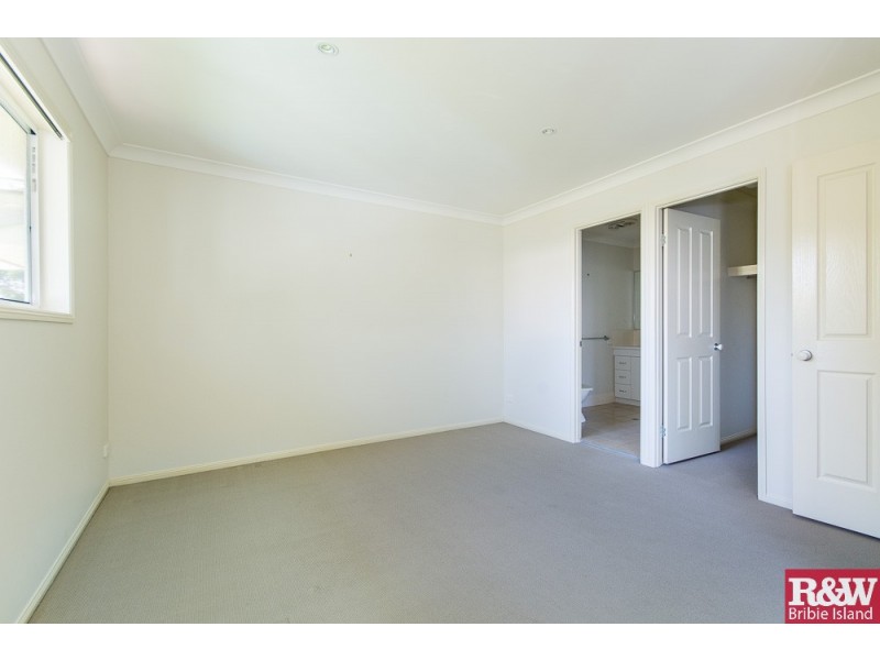 2/9 Third Ave, Bongaree QLD 4507