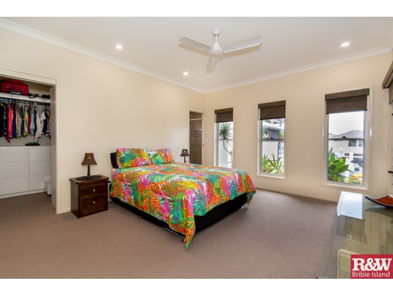 34 Barklya Crescent, Bongaree QLD 4507