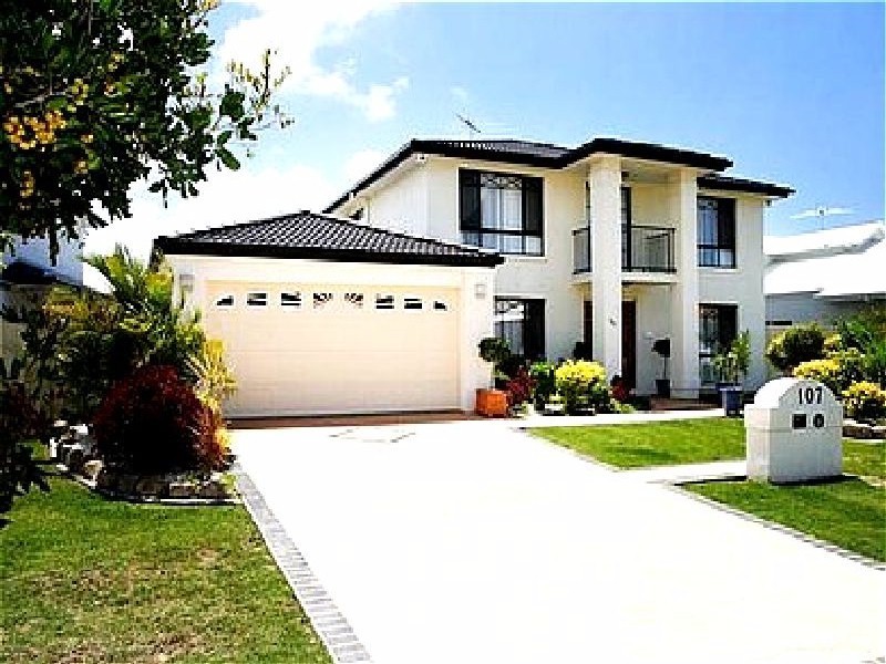 107 Voyagers Drive, Banksia Beach QLD 4507
