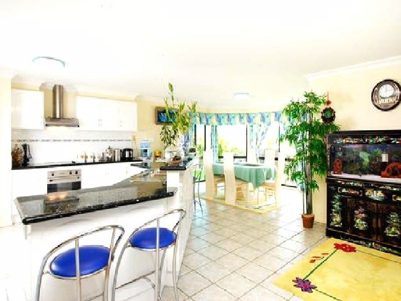 107 Voyagers Drive, Banksia Beach QLD 4507