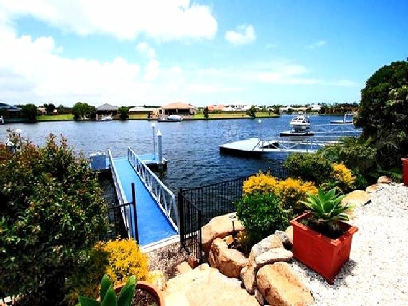 107 Voyagers Drive, Banksia Beach QLD 4507