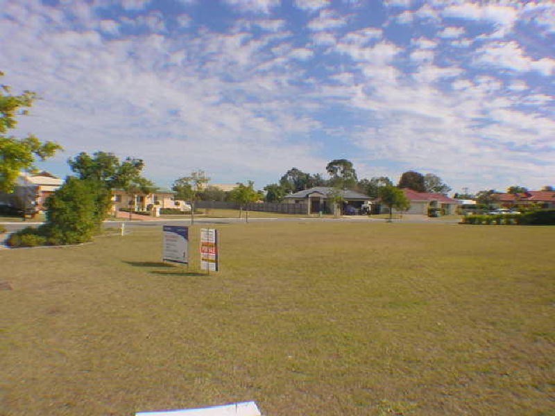 4 Seafarer Court, Banksia Beach QLD 4507