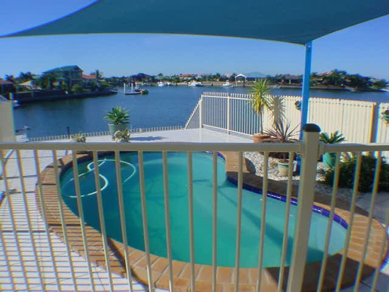 2/11 Norrland Court, Banksia Beach QLD 4507