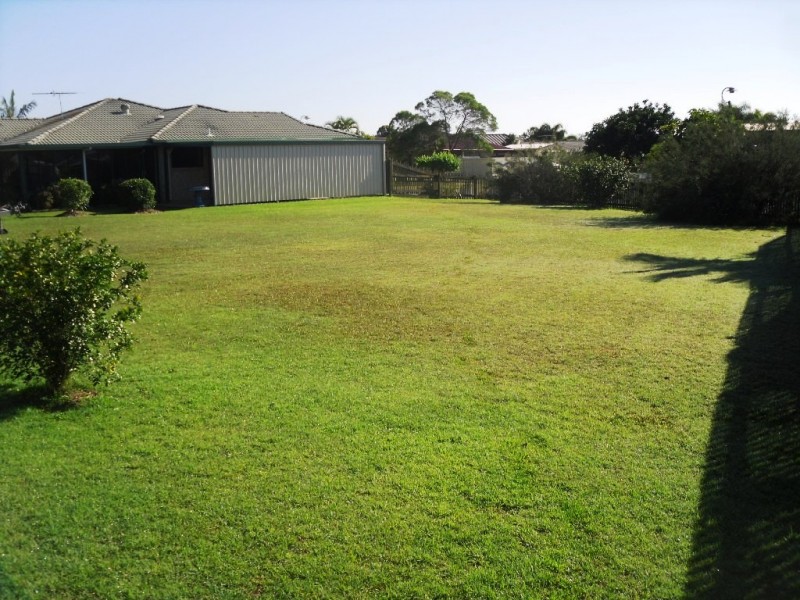 13 Queenscliff Court, Sandstone Point QLD 4511