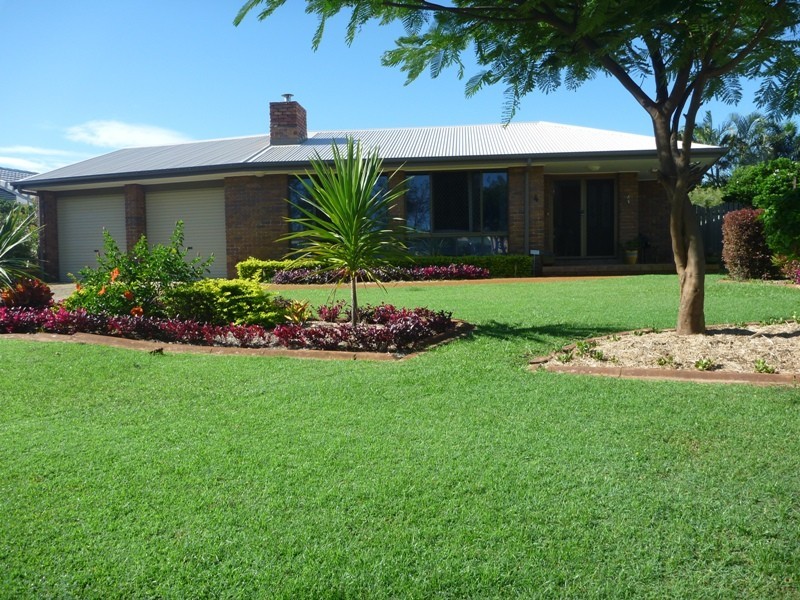4 Daniel Place, Banksia Beach QLD 4507