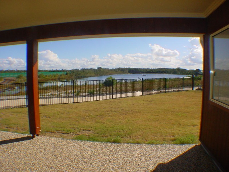 Sandstone Point QLD 4511