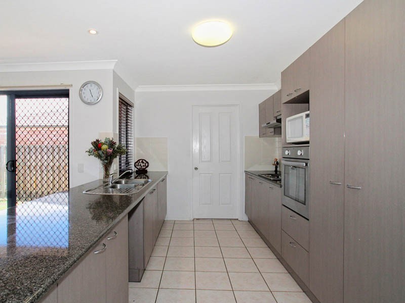 Sandstone Point QLD 4511