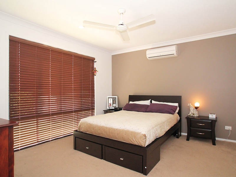 Sandstone Point QLD 4511