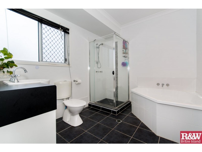 13 Neylon Drive, Ningi QLD 4511