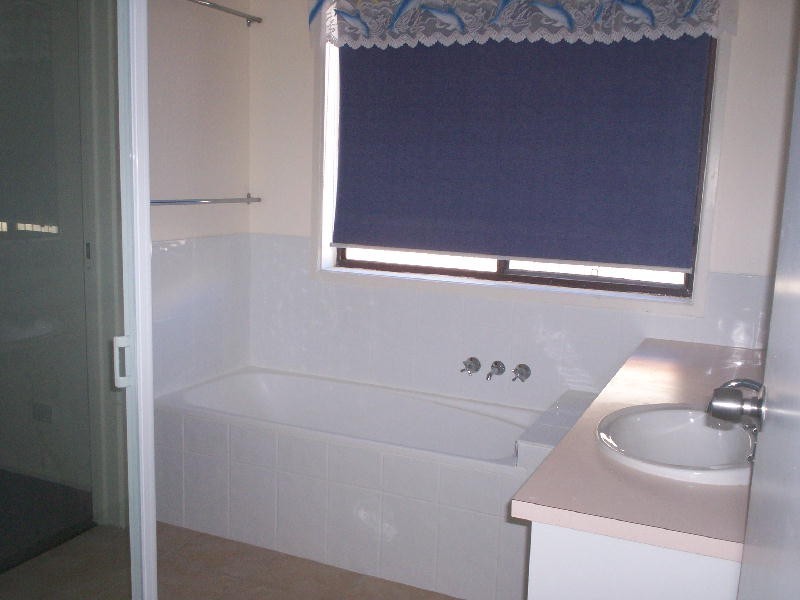 Sandstone Point QLD 4511