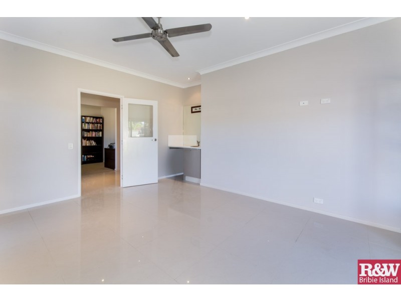 3 Bondi Court, Sandstone Point QLD 4511