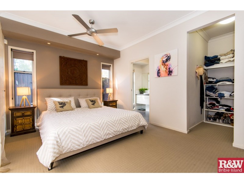 3 Bondi Court, Sandstone Point QLD 4511