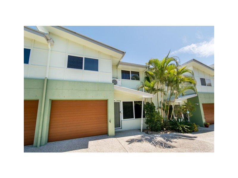 2/9 Third avenue, Bongaree QLD 4507