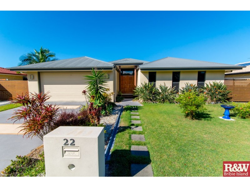 22 Middle Cove Court, Sandstone Point QLD 4511