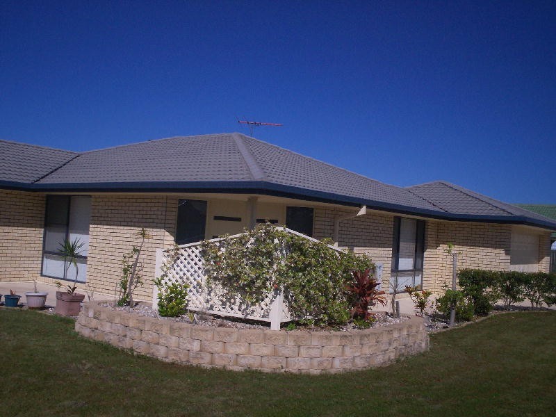 Sandstone Point QLD 4511