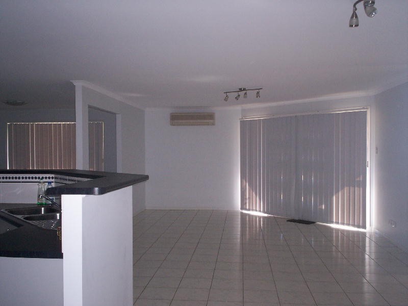 Sandstone Point QLD 4511