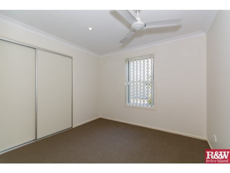 6 Sinclair Place, Ningi QLD 4511