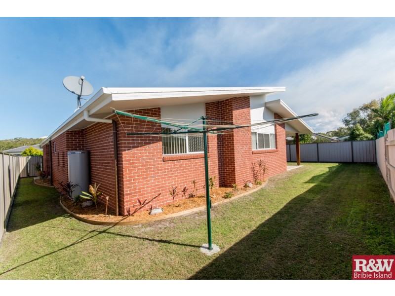 6 Sinclair Place, Ningi QLD 4511