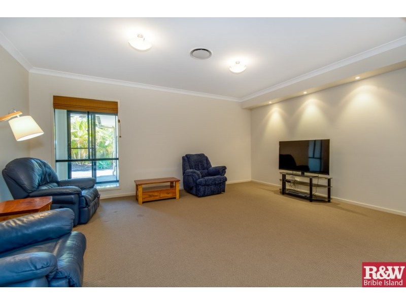 25 Cavanagh Place, Ningi QLD 4511