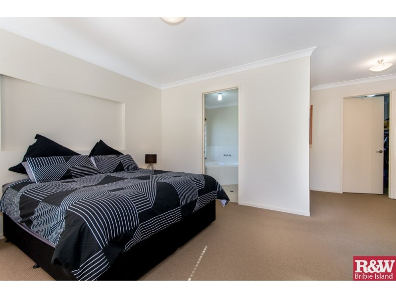 25 Cavanagh Place, Ningi QLD 4511