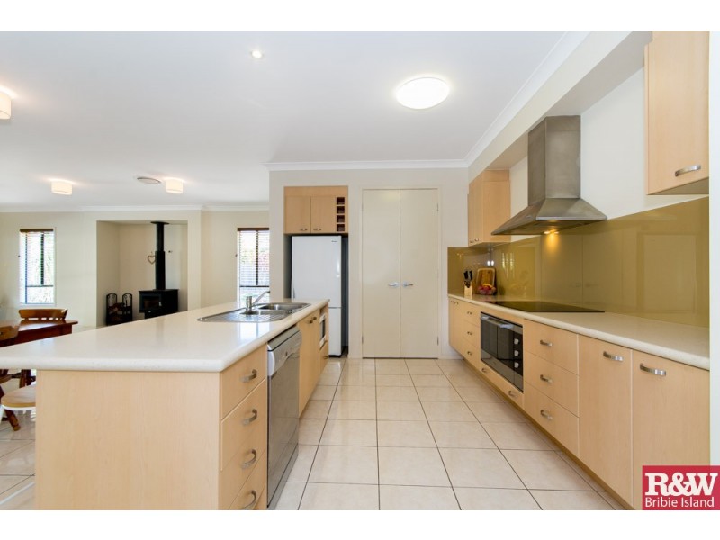 25 Cavanagh Place, Ningi QLD 4511