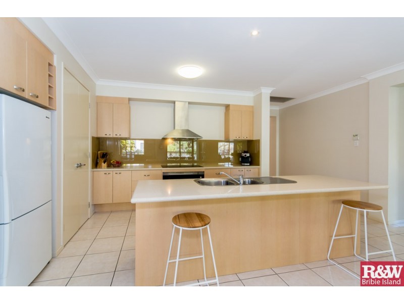 25 Cavanagh Place, Ningi QLD 4511