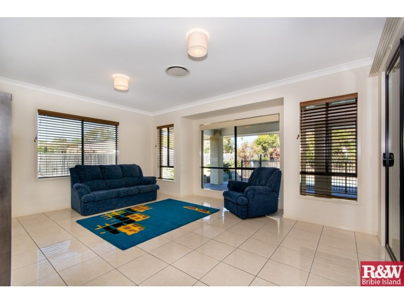 25 Cavanagh Place, Ningi QLD 4511