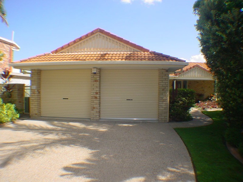 16 Hoya Crescent, Bribie Island QLD 4507