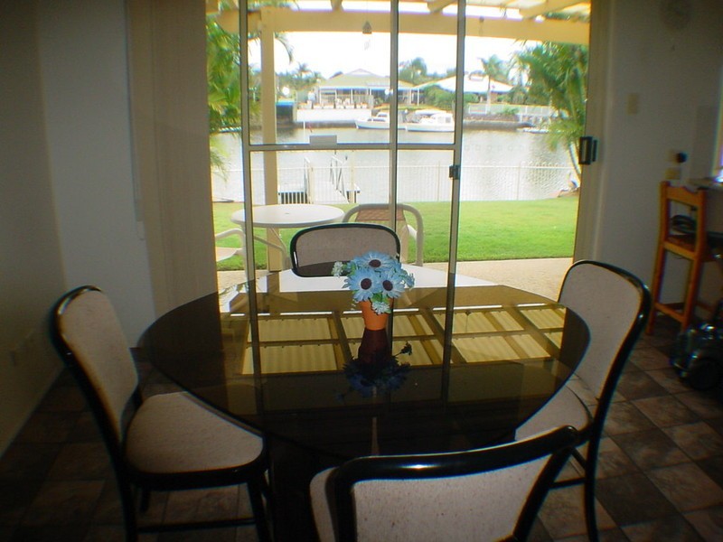 16 Hoya Crescent, Bribie Island QLD 4507