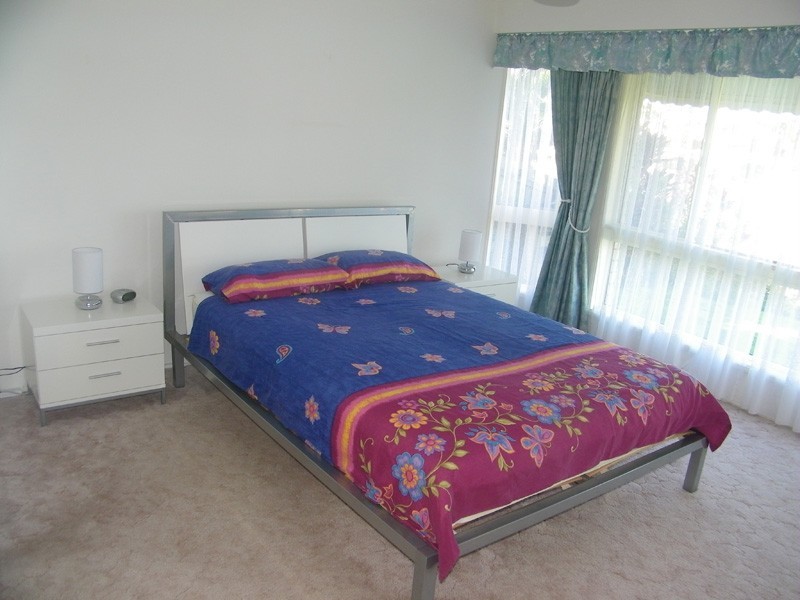 16 Hoya Crescent, Bribie Island QLD 4507