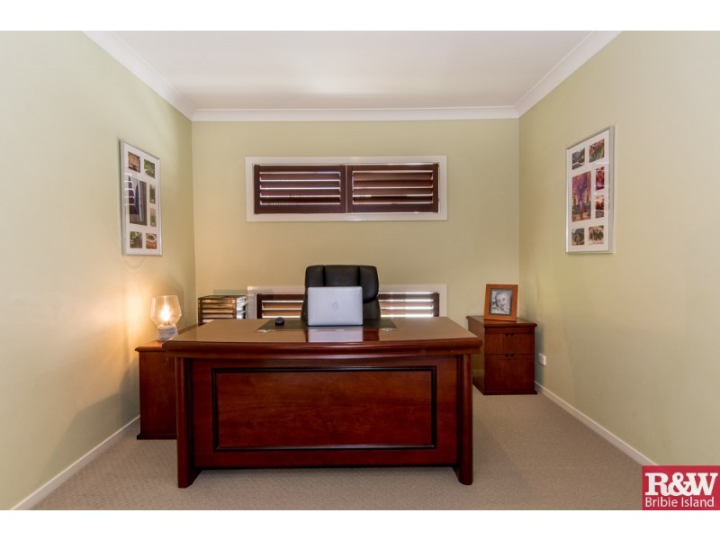 7 Fulmar Crescent, Banksia Beach QLD 4507