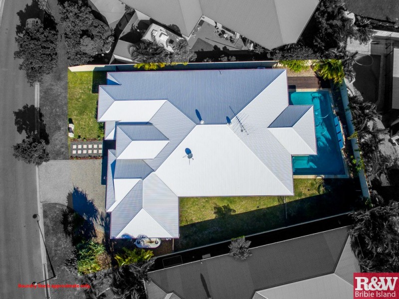 7 Fulmar Crescent, Banksia Beach QLD 4507