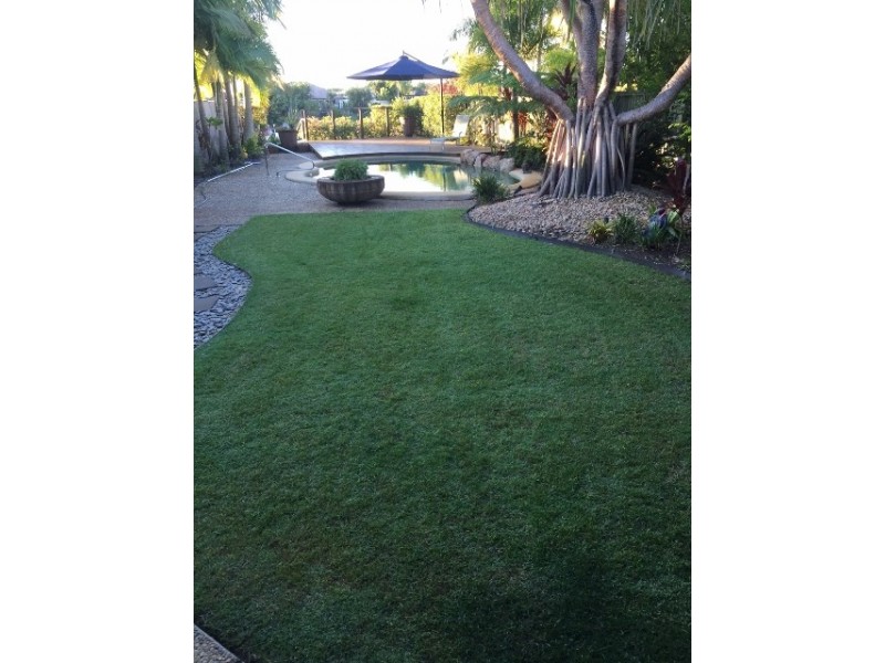1/6 Topsail Circuit, Banksia Beach QLD 4507
