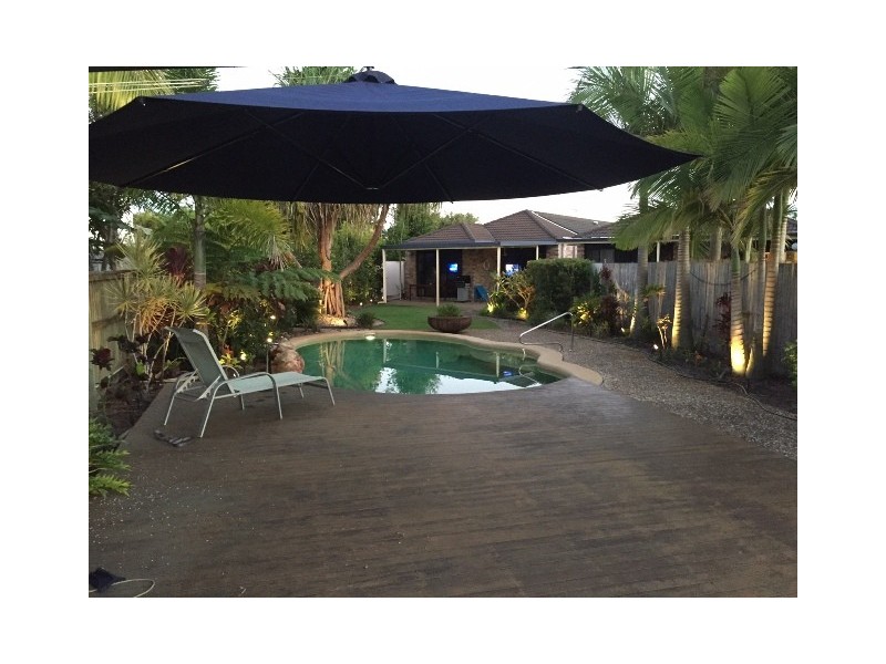 1/6 Topsail Circuit, Banksia Beach QLD 4507