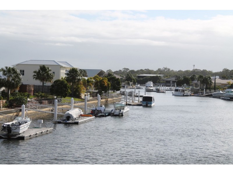 13 Baza Place, Banksia Beach QLD 4507