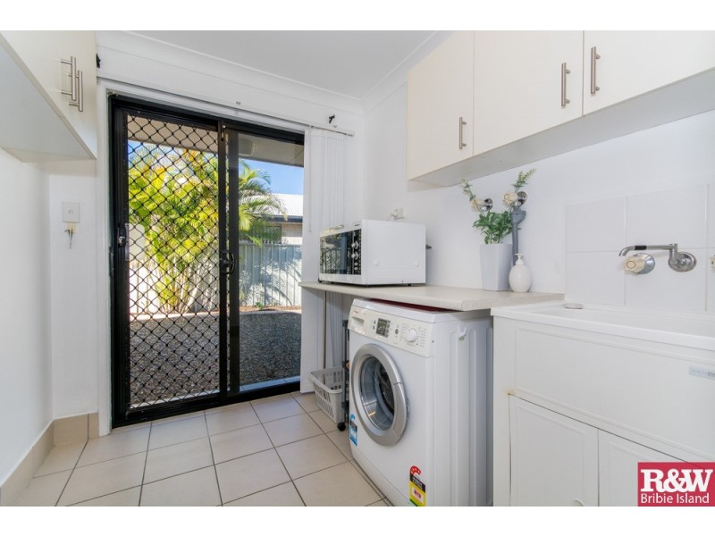 42 Bilinga Court, Sandstone Point QLD 4511