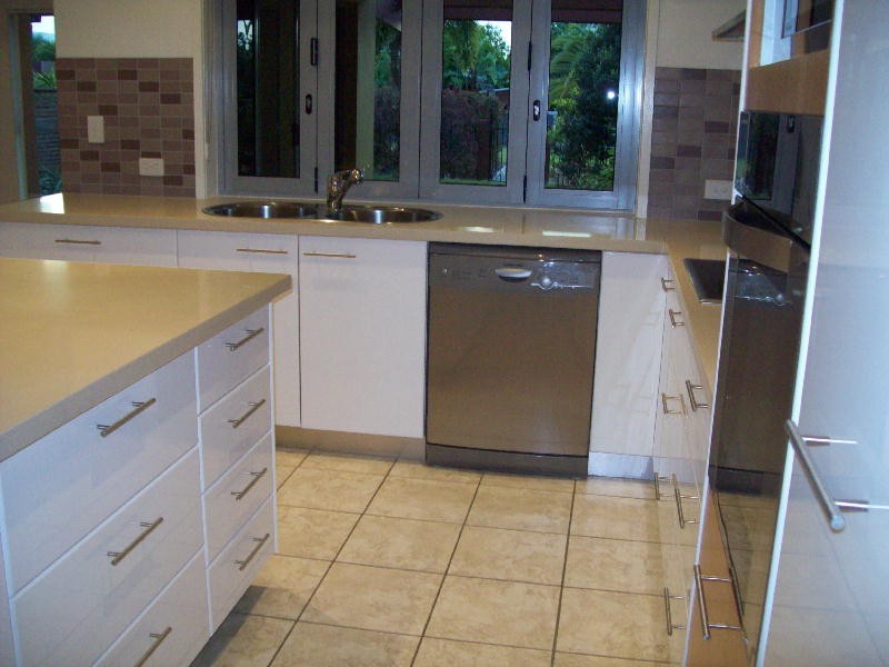 Sandstone Point QLD 4511