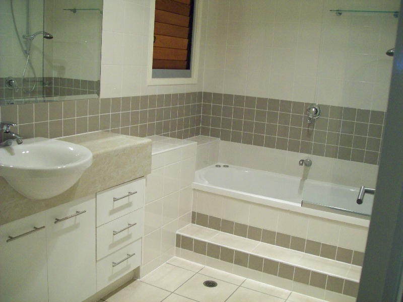 Sandstone Point QLD 4511