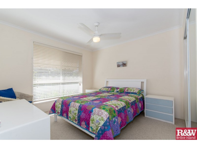 1/11 Eltham Place, Sandstone Point QLD 4511