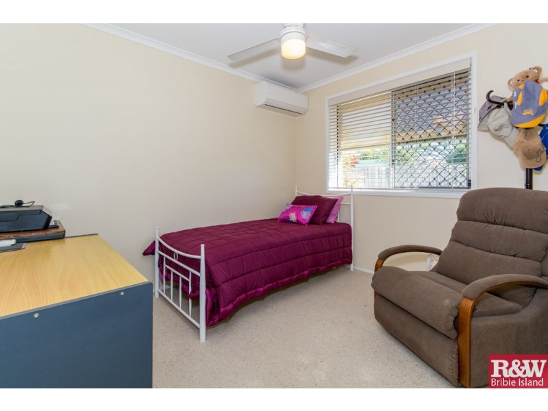 1/11 Eltham Place, Sandstone Point QLD 4511