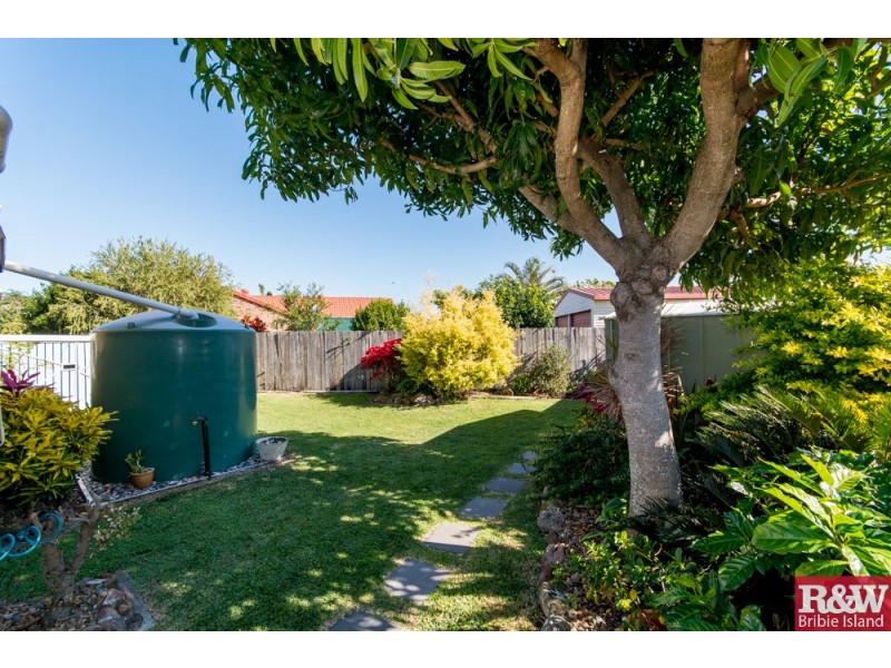 1/11 Eltham Place, Sandstone Point QLD 4511