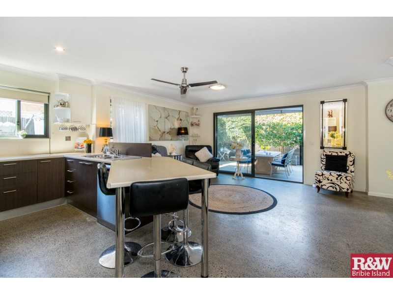 1/11 Fourth Ave, Bongaree QLD 4507