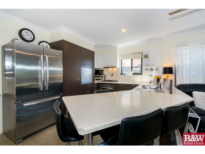 1/11 Fourth Ave, Bongaree QLD 4507