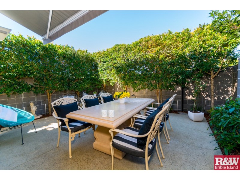 1/11 Fourth Ave, Bongaree QLD 4507