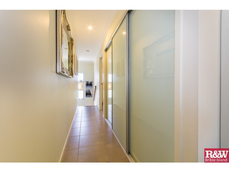 1/11 Fourth Ave, Bongaree QLD 4507